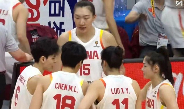 真人娱乐-中国女篮旗开得胜，81-68轻取非洲亚军，李月汝21+11杨舒予14+5+7